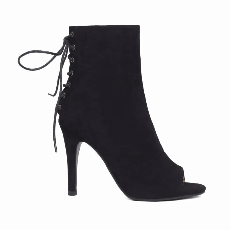 Diva Noire – Heels glamour et affirmé