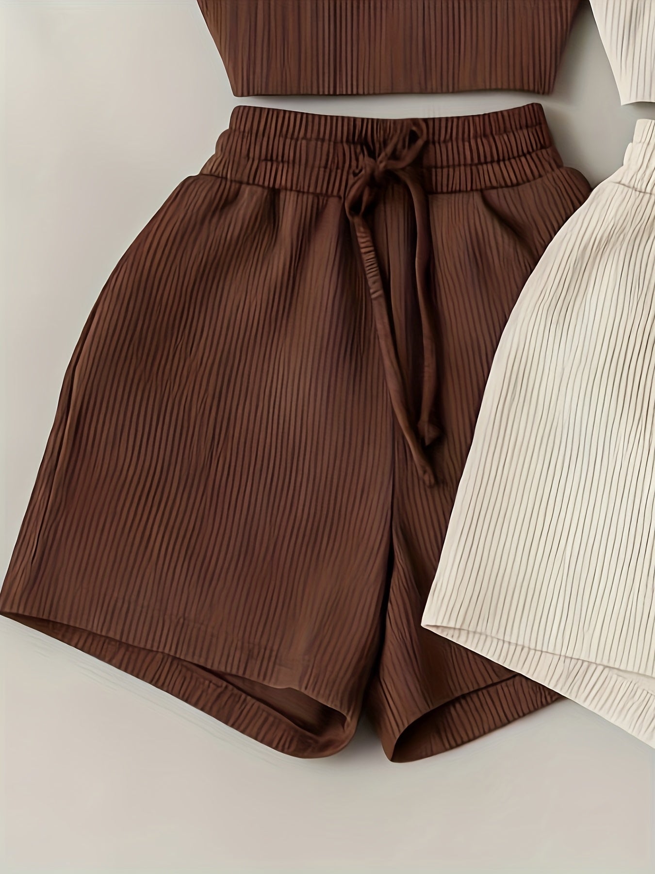 Pavorya - Short fluide silhouette harmonieuse