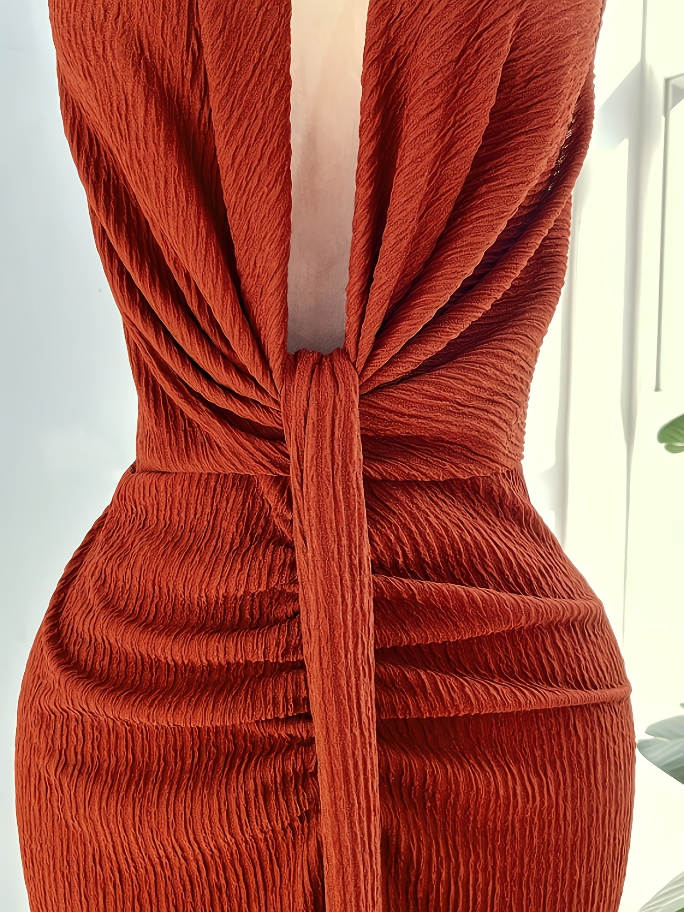 Flamy- Robe chic silhouette raffinée