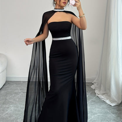 AÉLINE – Robe bandeau fluide à cape