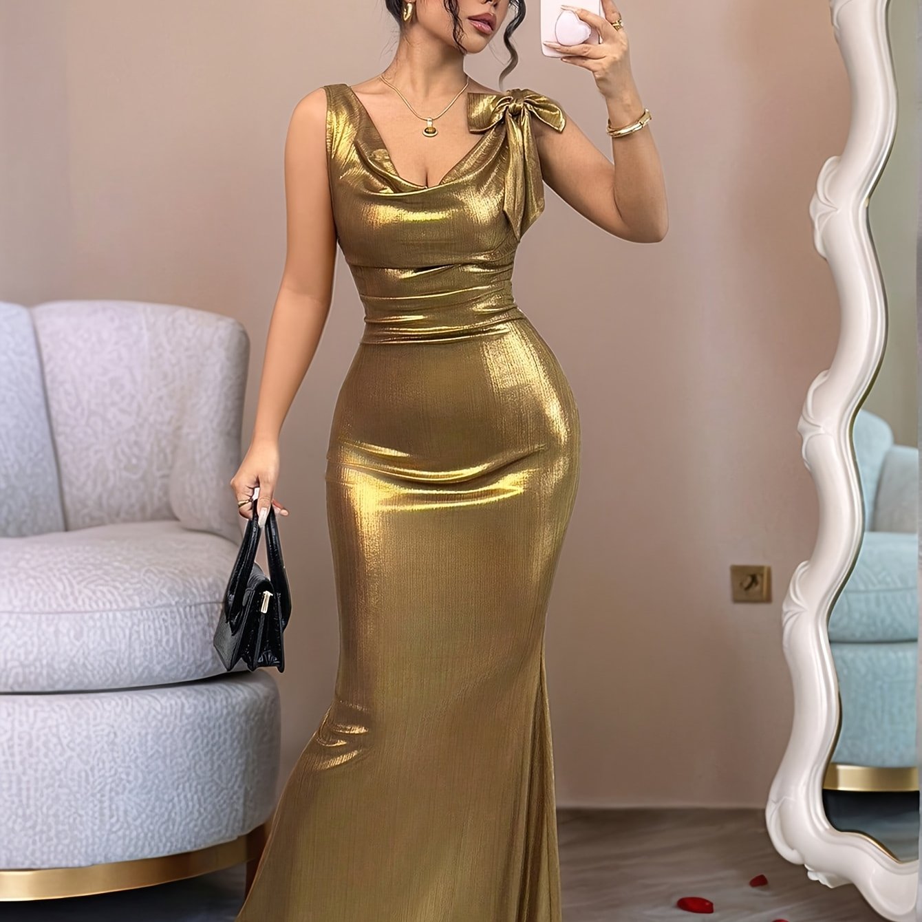 Orélia – robe dorée métallisée asymétrique