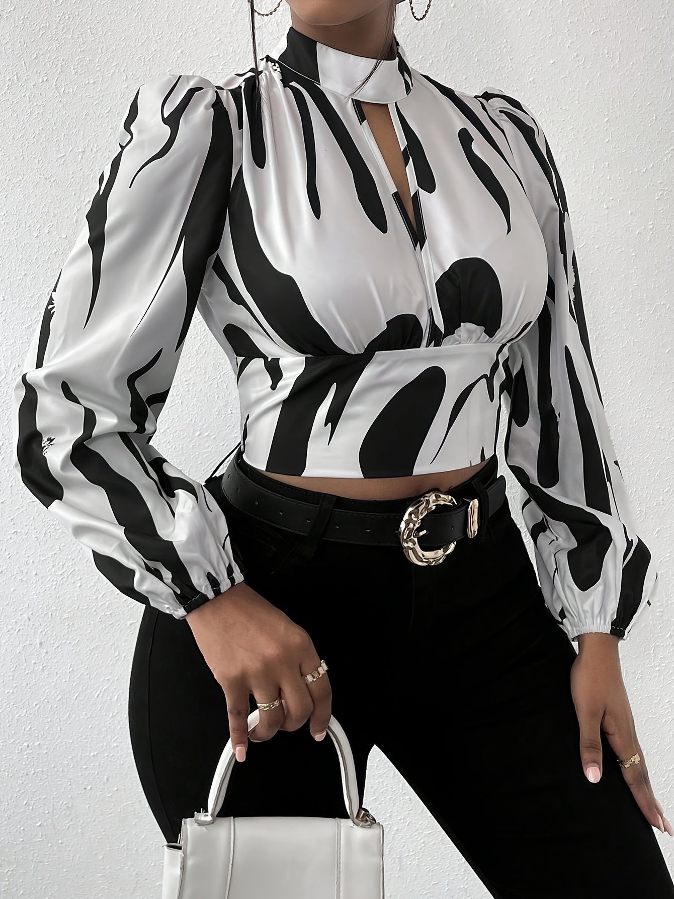 Hélorya - Short élégant allure moderne