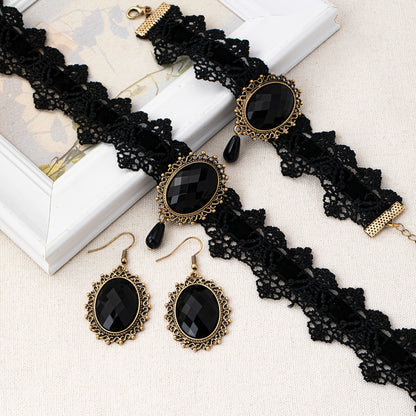 Nico- collier  ras de cou + boucles d'oreilles + bracelet