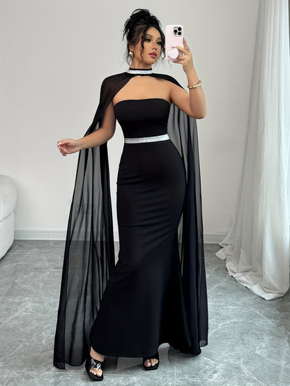 AÉLINE – Robe bandeau fluide à cape