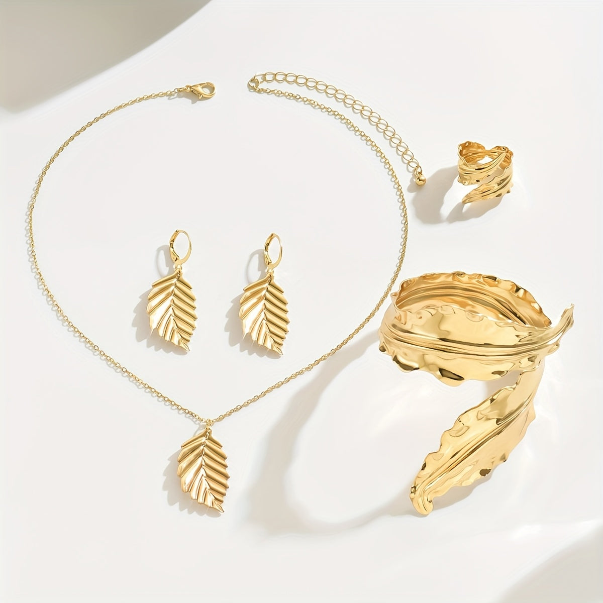 Flora Amor – pendentif floral romantique