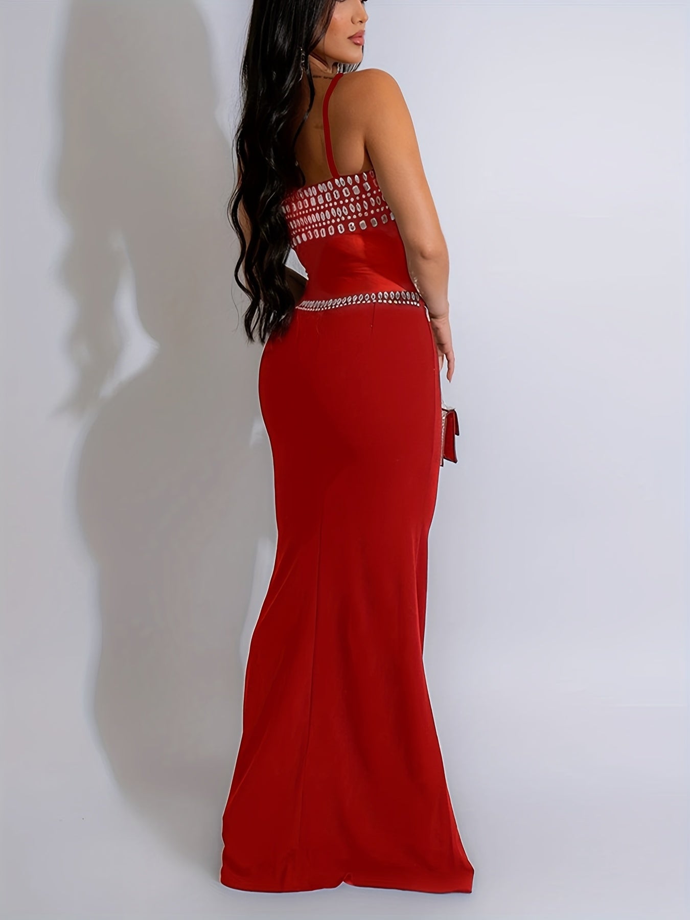 SCARLÈNE – Robe sirène à strass.