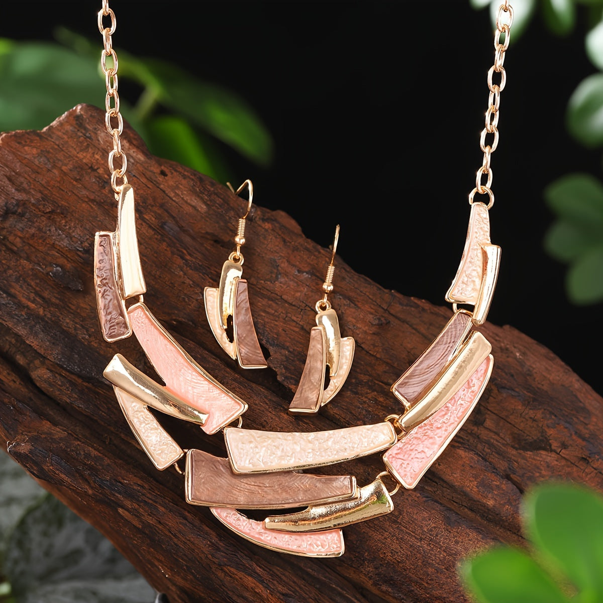 Lien Vintage- Un set géométrique boho chic