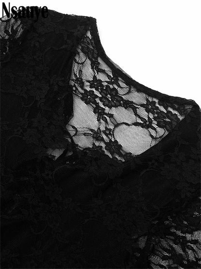 Vesperine - Robe en dentelle