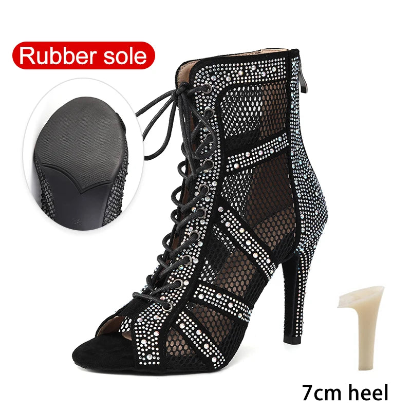 Stardust – Reflets pailletés et maintien parfait pour un look céleste.