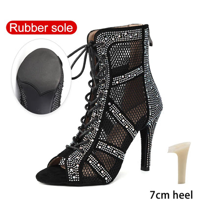 Stardust – Reflets pailletés et maintien parfait pour un look céleste.