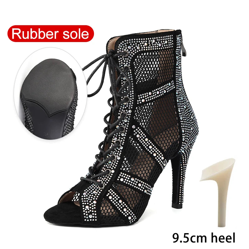 Stardust – Reflets pailletés et maintien parfait pour un look céleste.