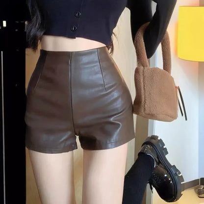 Ombrine - Short en similicuir marron, noir ou beige