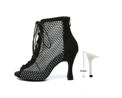 Stellar Step – Finition brillante et légèreté, pour des pas de star.