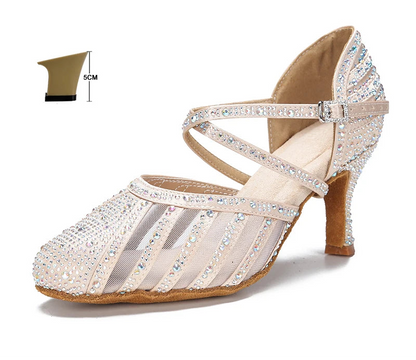 Luzia – scintillante et raffinée, évoque la lumière