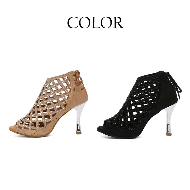 Midnight Glow – Noir lustré et chic intemporel pour la scène et la nuit.