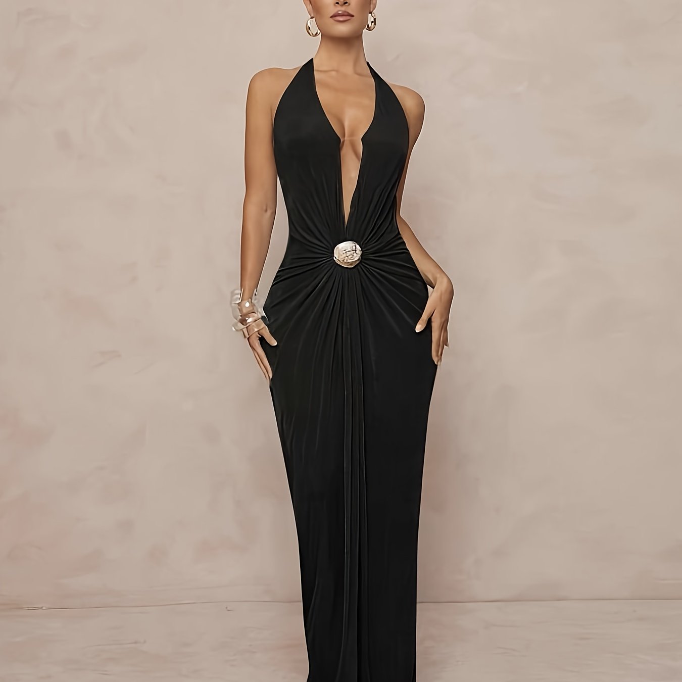 Navy Sirène – Bleu marine, dos nu, décolleté V, élégance intemporelle.