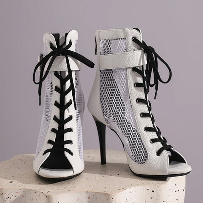 Bounty - Chaussure talon stylé Blanche et noir NOUVEAU