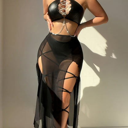 Licou – Bretelles croisées, couleur unie, simplicité sensuelle.