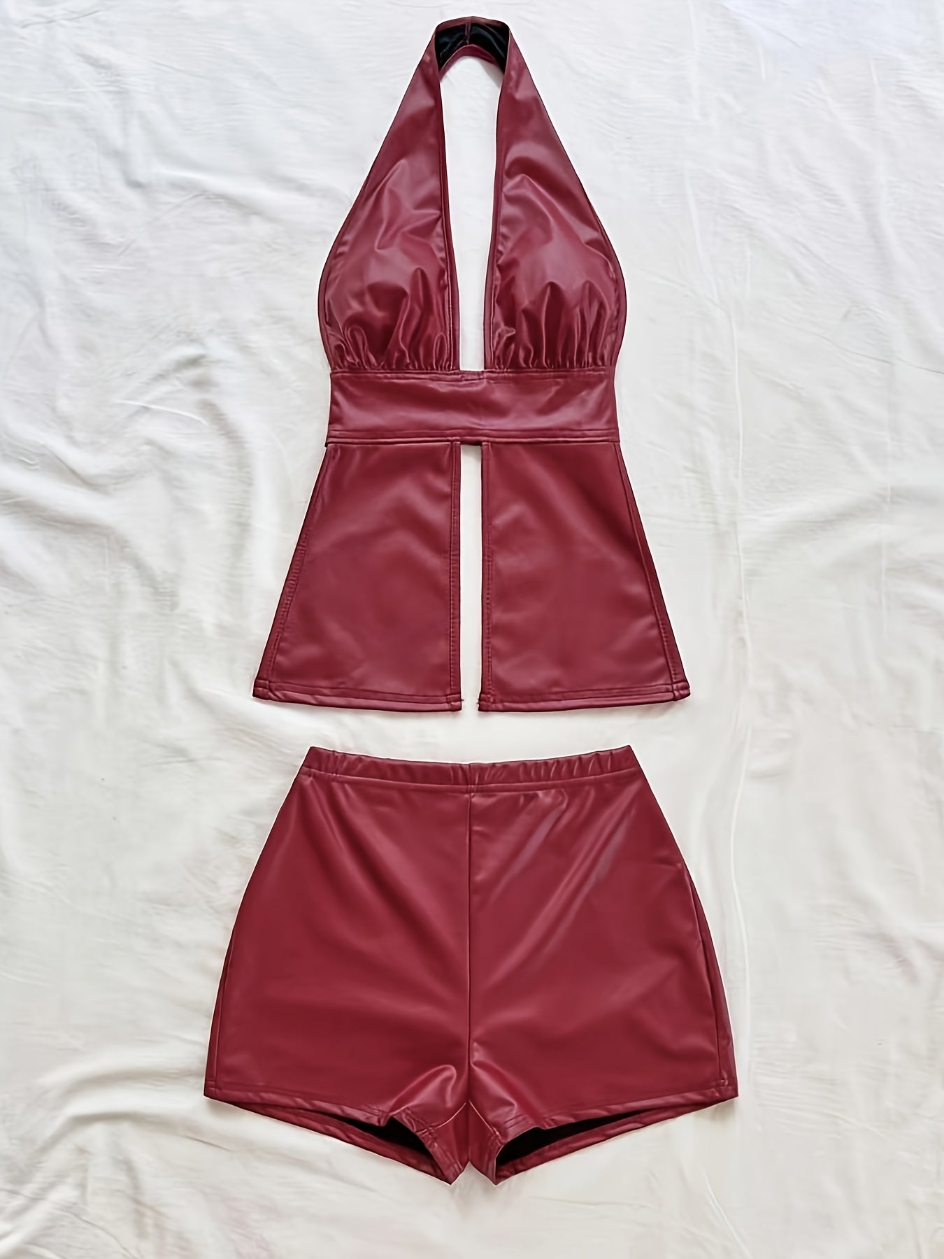 Lind- Duo haut dos nu + short