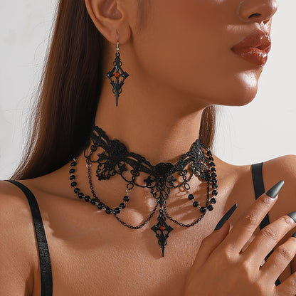 Aigle- Ensemble ras de cou (1 collier + 1 boucles)