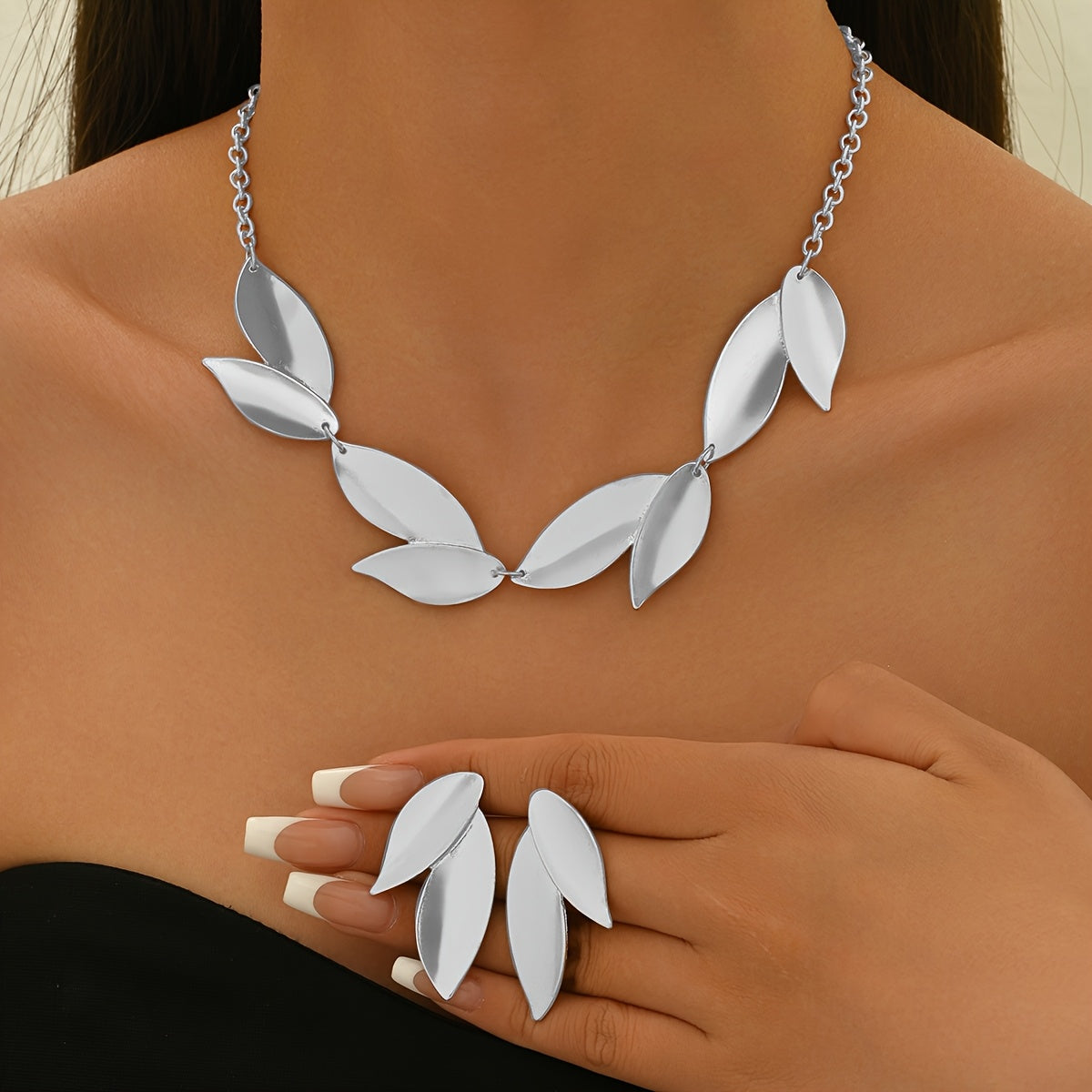 LUNARIA – Ensemble minimaliste feuille dorée.