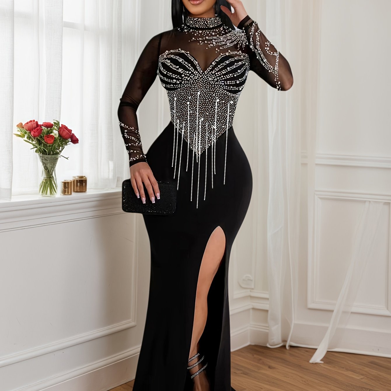 Robe ChaineStrass – Maille fendue, col montant